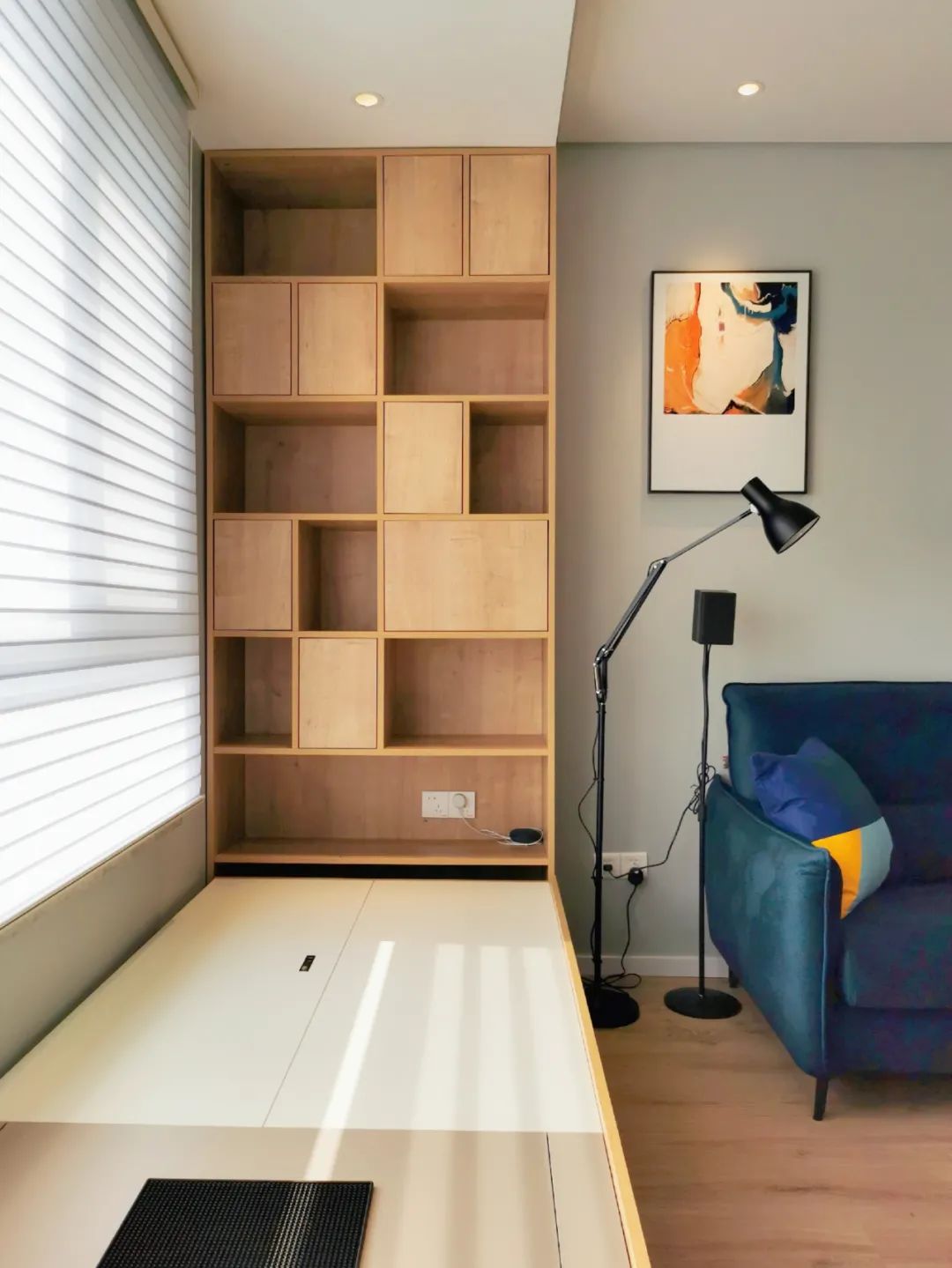 90㎡程序员家居，设备柜、地台、咖啡吧一应俱全-105