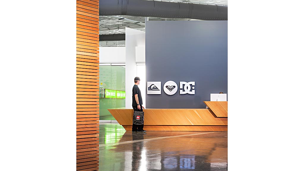 Gensler 打造 Quiksilver 活力办公空间-5