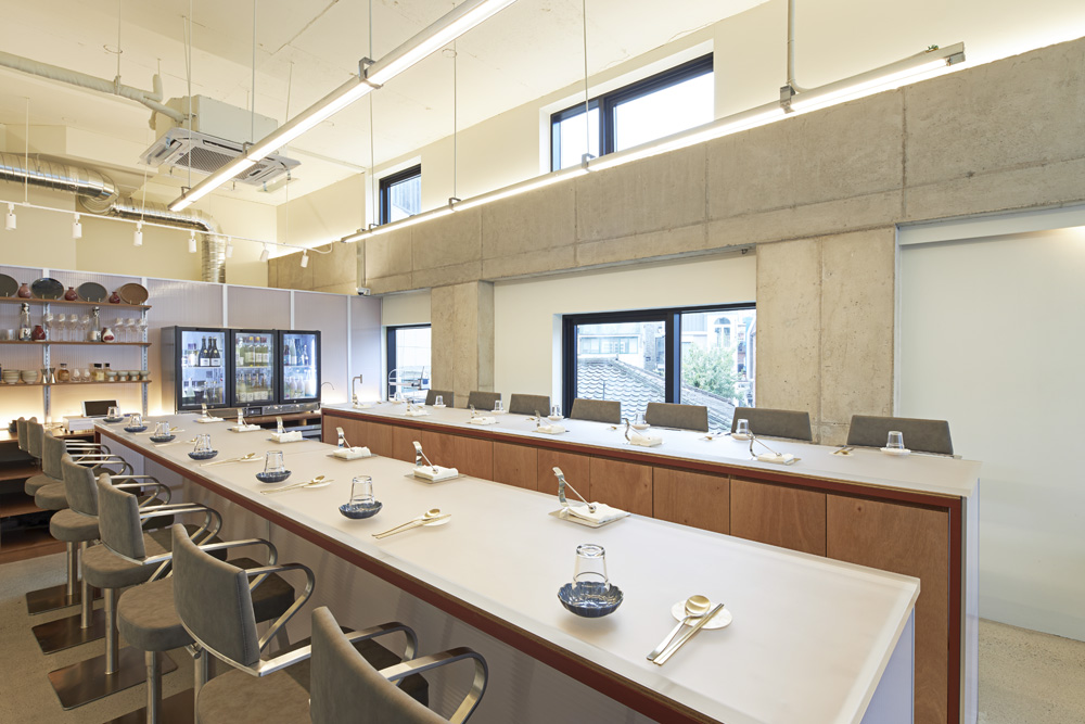 23 平米韩式餐厅，白色&木纹打造高级氛围-3