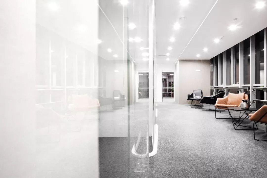 《白日梦》——现代科技风格的脑开发机构设计-16