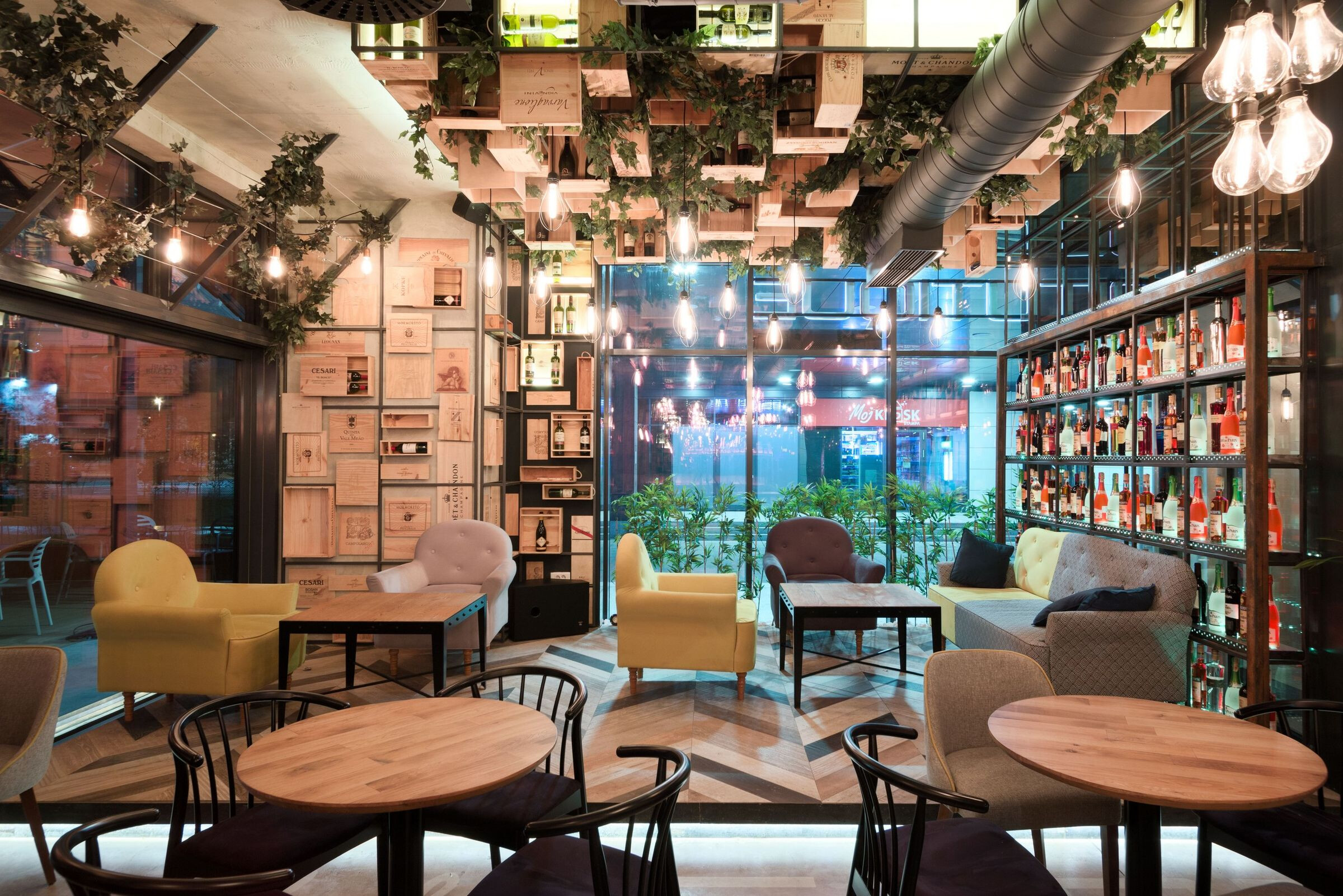 双层空间,美食与时尚的完美结合-29