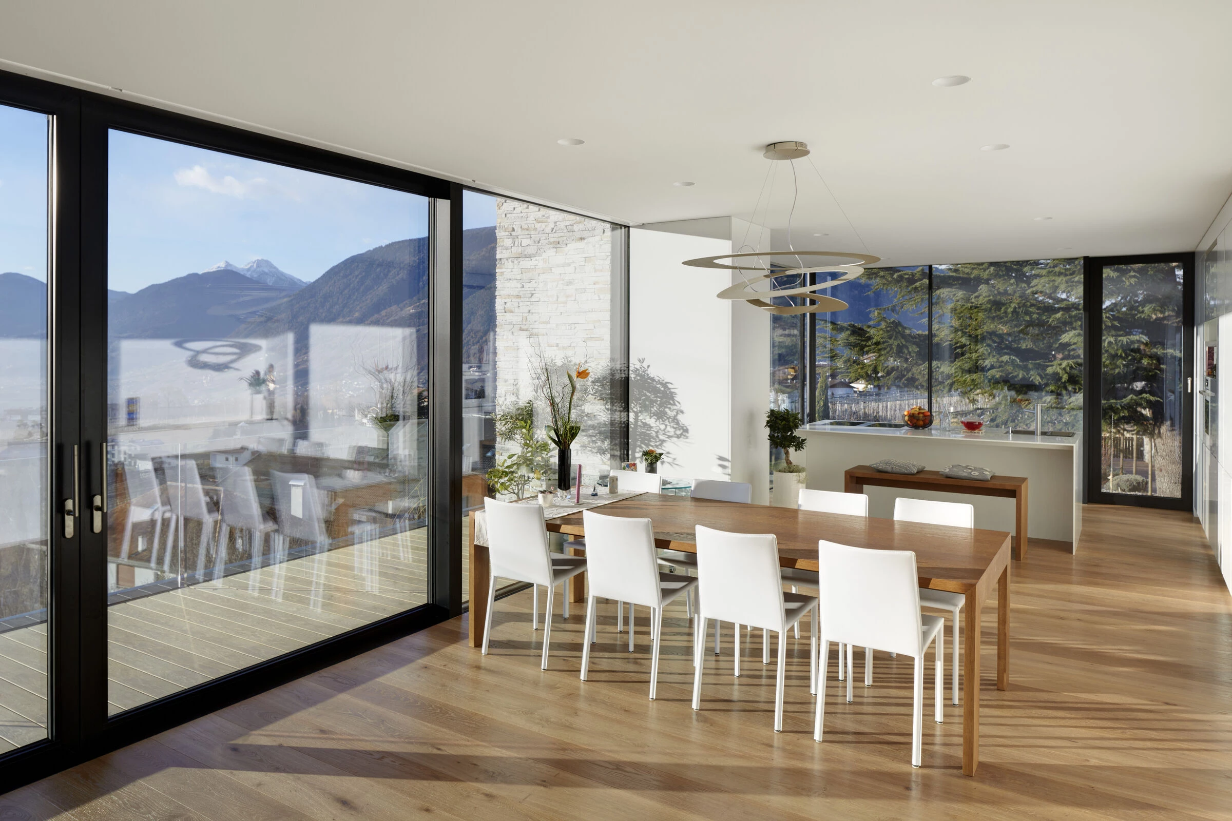 意式别墅"黑洞"-11