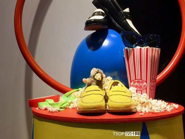 2017年9月伦敦街边秋冬季橱窗设计-54