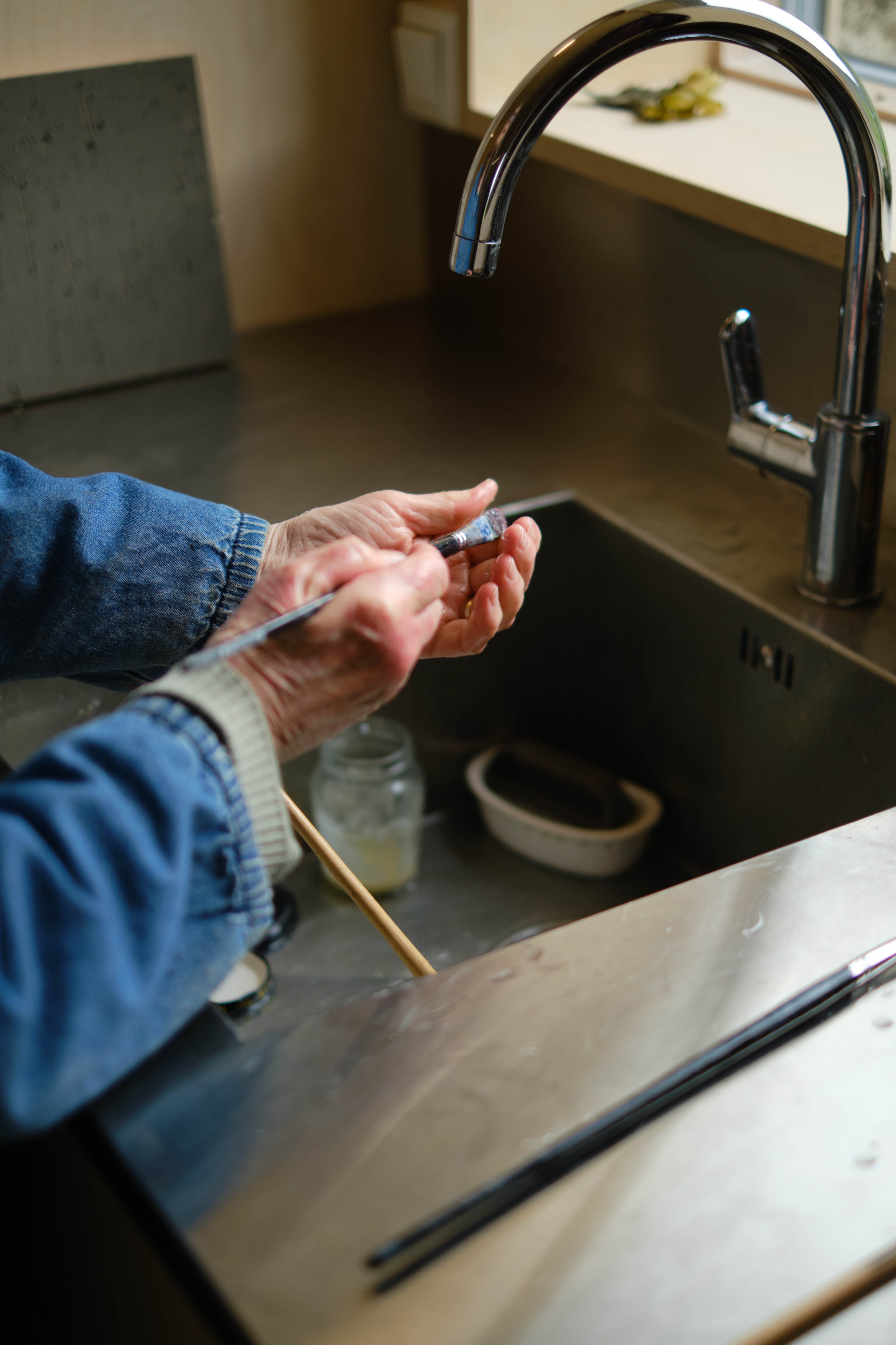 冰岛原生态艺术家工作室与度假屋改造-53