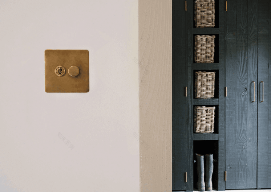 Corston带来建筑细节的湖滨住宅-26