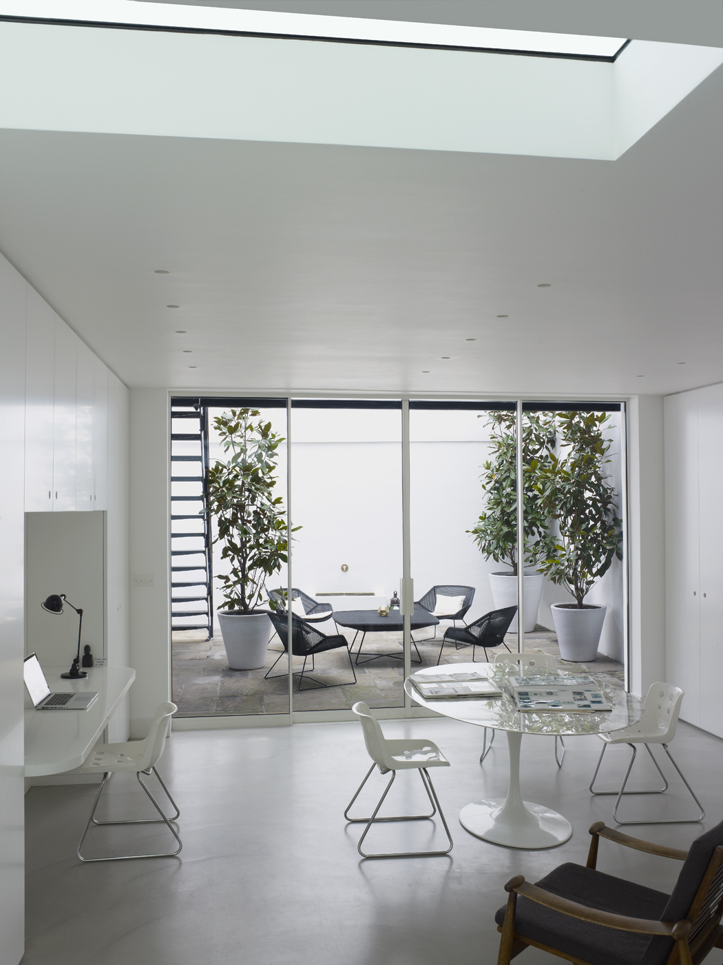 Home Tour : Harriet Anstruther’s bright and modern 1840s London town house - Studio Flodeau-19