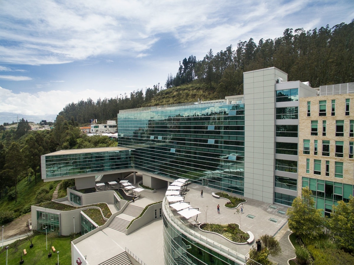 厄瓜多尔大学校园扩建丨Contract Workplaces 和 BMA Estudio-20