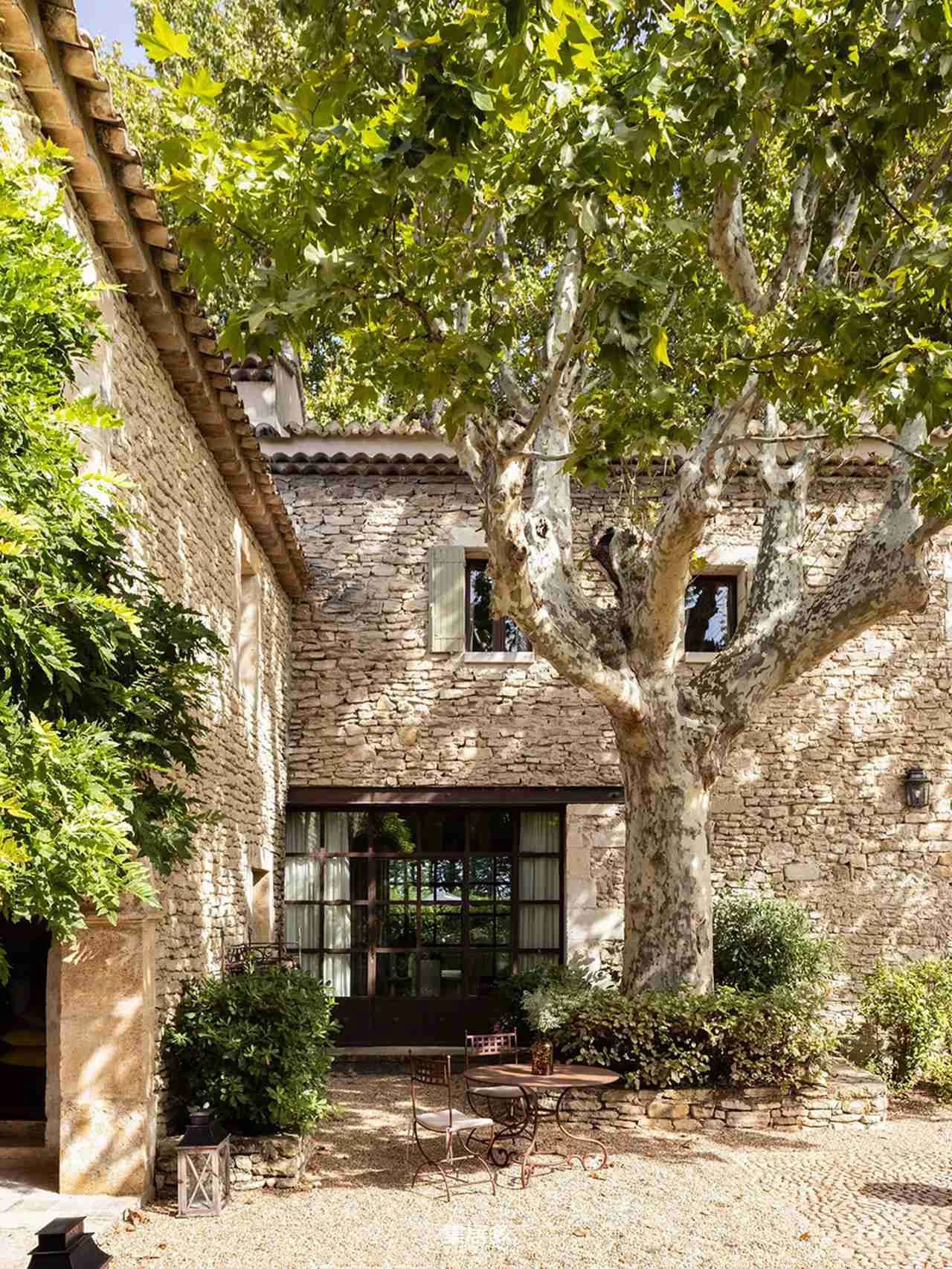 普罗旺斯时光机 · 石头别墅设计-17