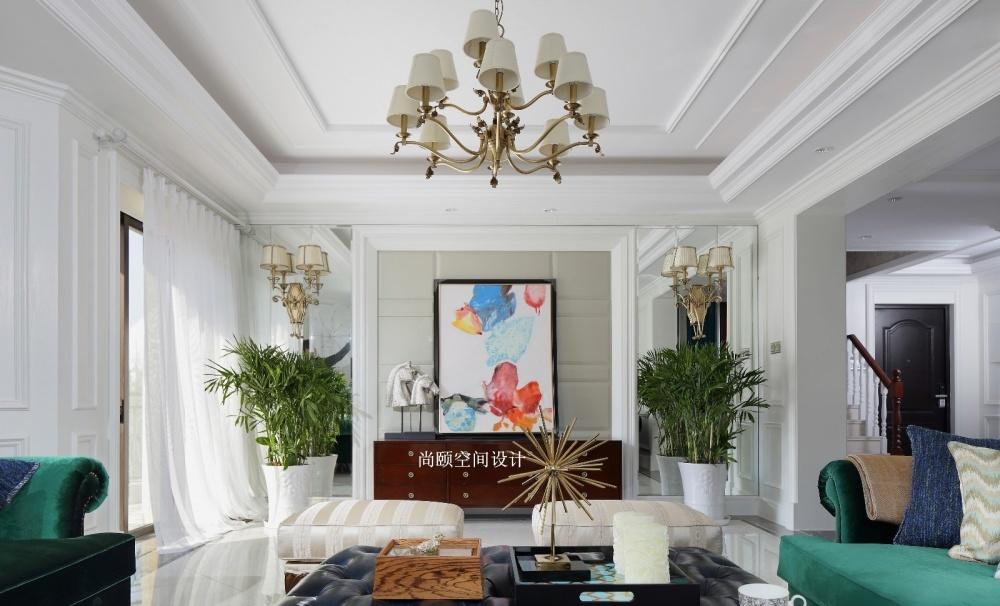 欧式高级卧室设计 | 白色硬装与绿色软装的和谐旋律-6