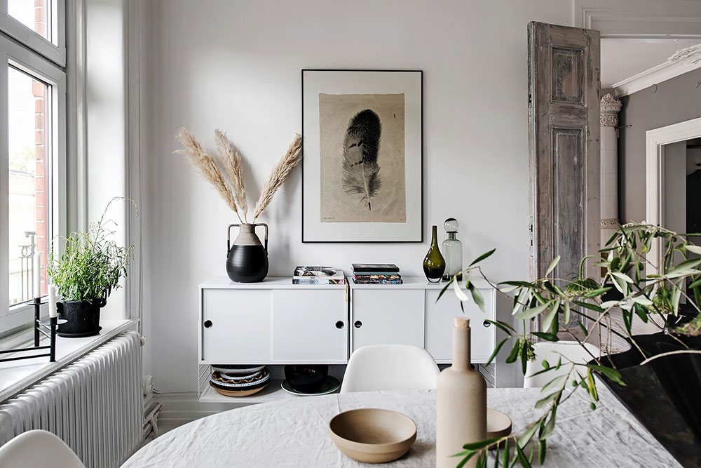 哥德堡优雅灰白公寓,复古门设计瞩目-16