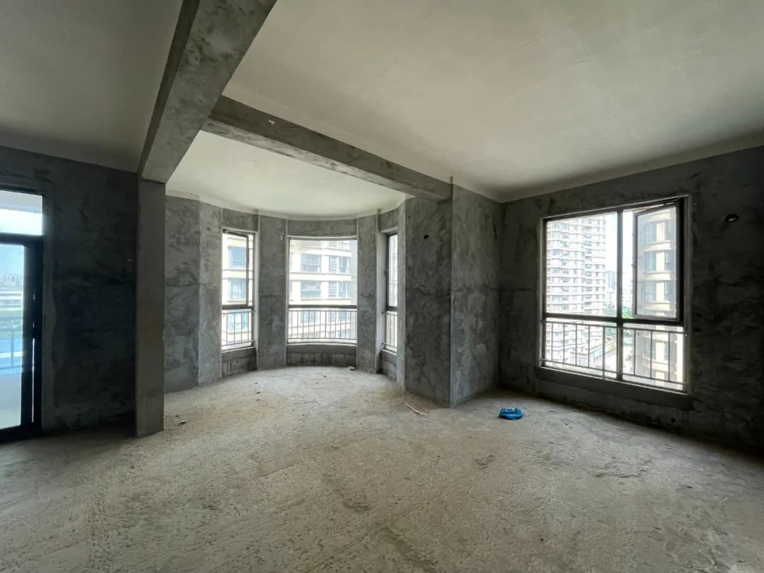 实景首发丨双餐厅、地台儿童房...用治愈系原木住宅给春日来信-24