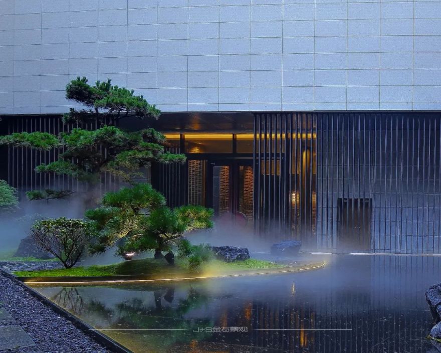 南京长江之舟华邑酒店中庭 | 融山水之景,显古典园林之美-30