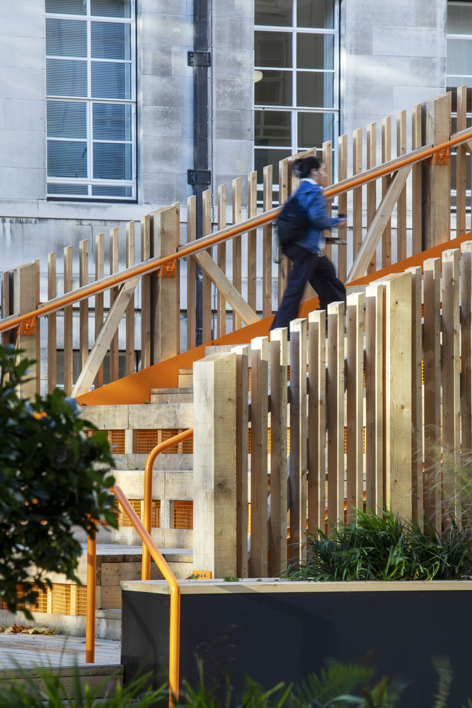 伦敦大学“Senate House Steps”社交空间丨英国伦敦丨BDP-20