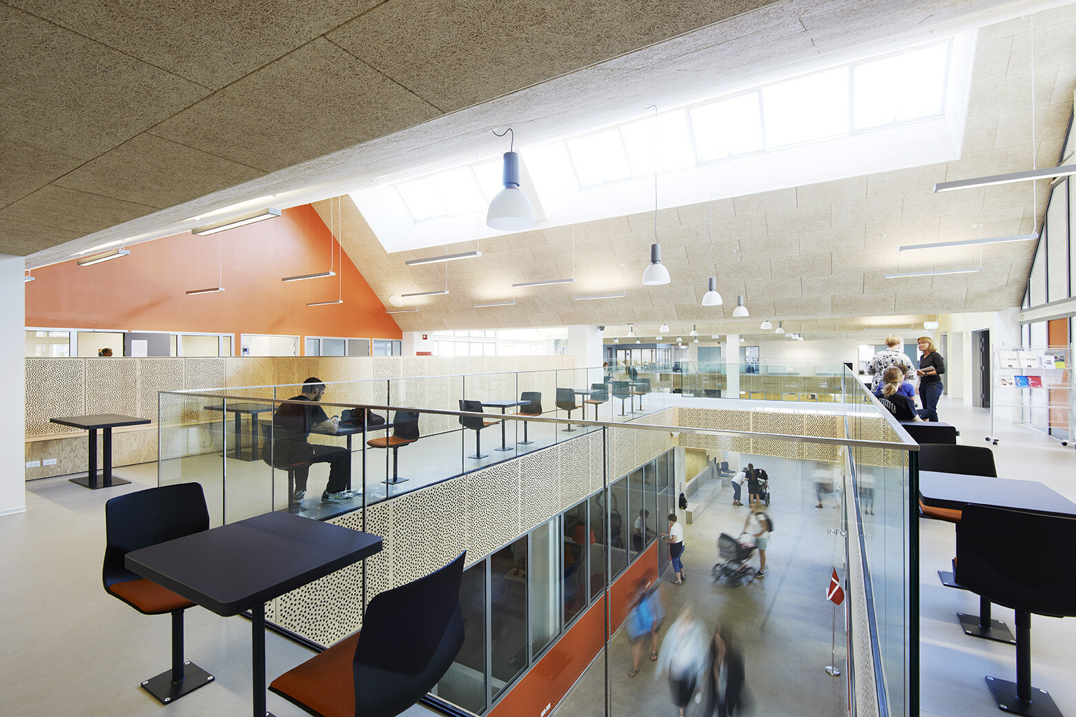 奥胡斯社会与健康护理学院-16