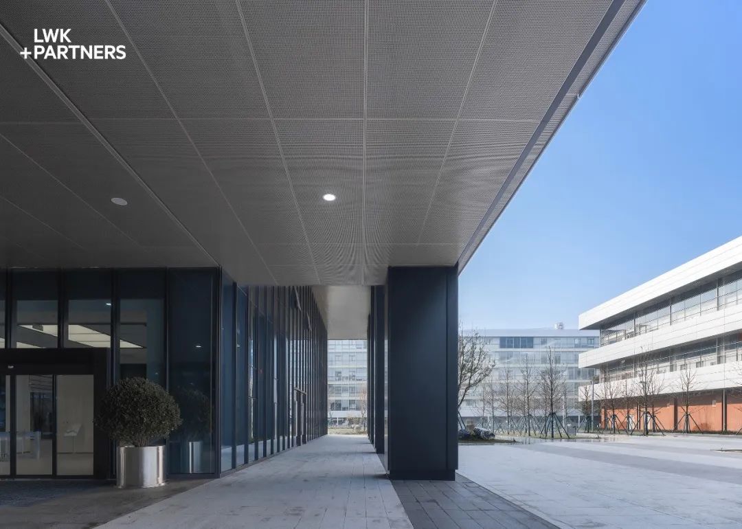 云南白药集团中央研究院昆明中心丨中国云南丨LWK + PARTNERS-14