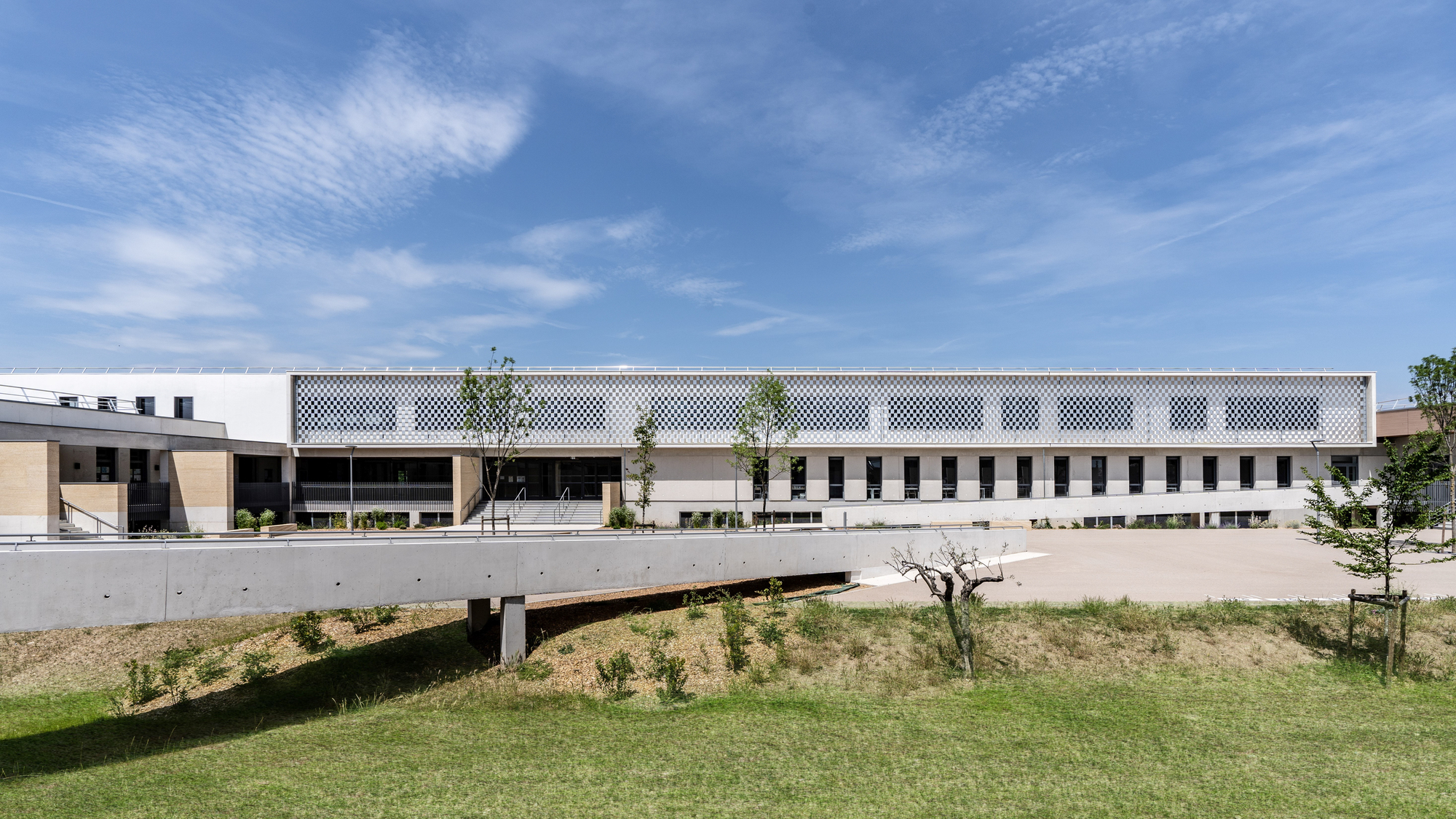 伏尔泰学院丨法国丨NM2A-32