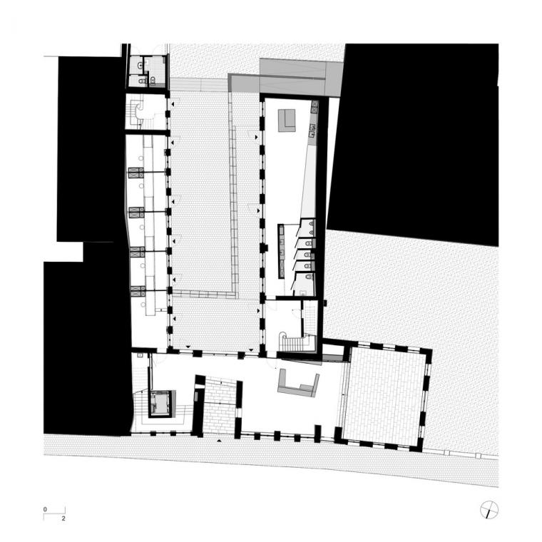 比利时十八世纪连栋住宅的现代翻新-54