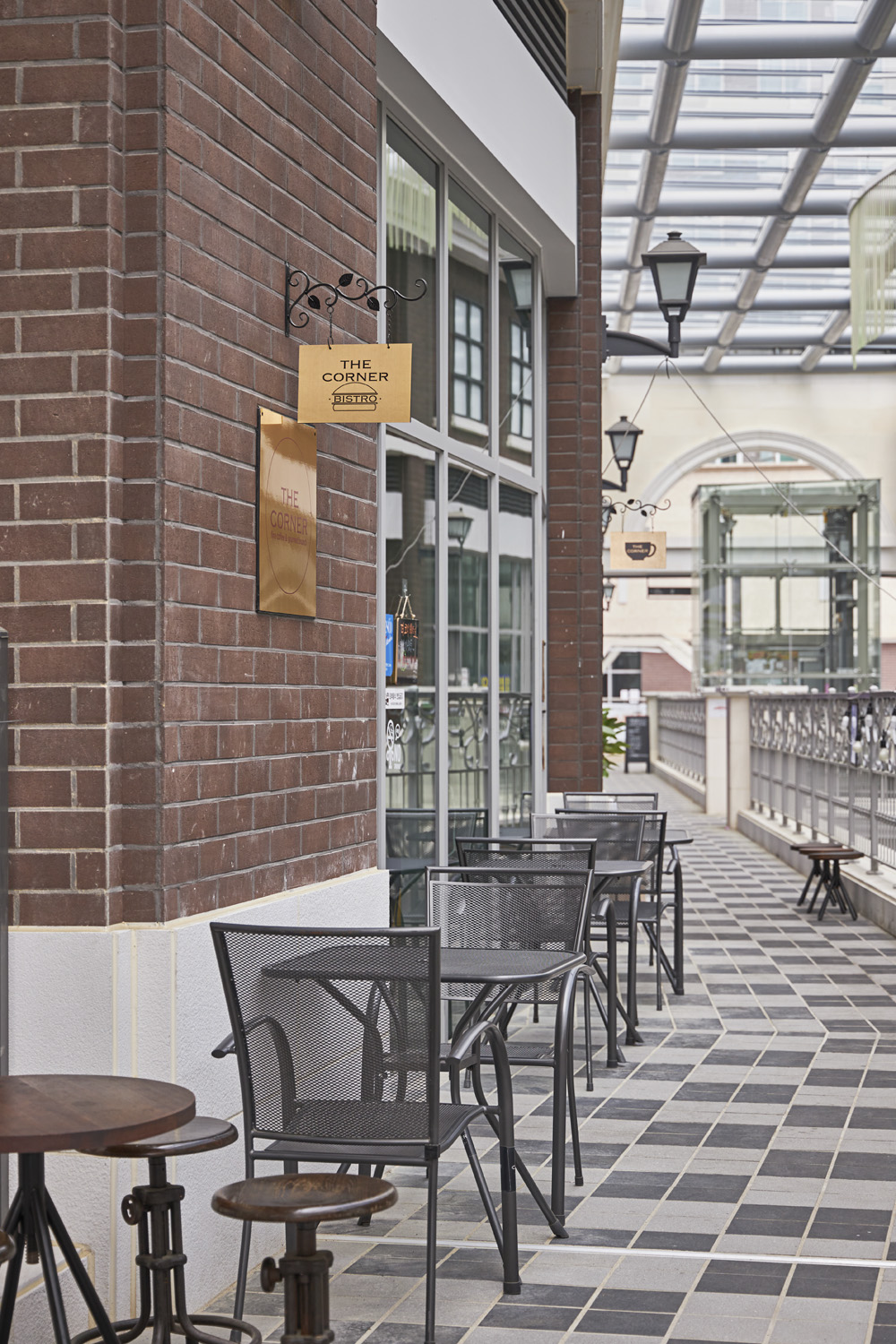 22 度现代简约餐厅 | 卓越的室内设计-17