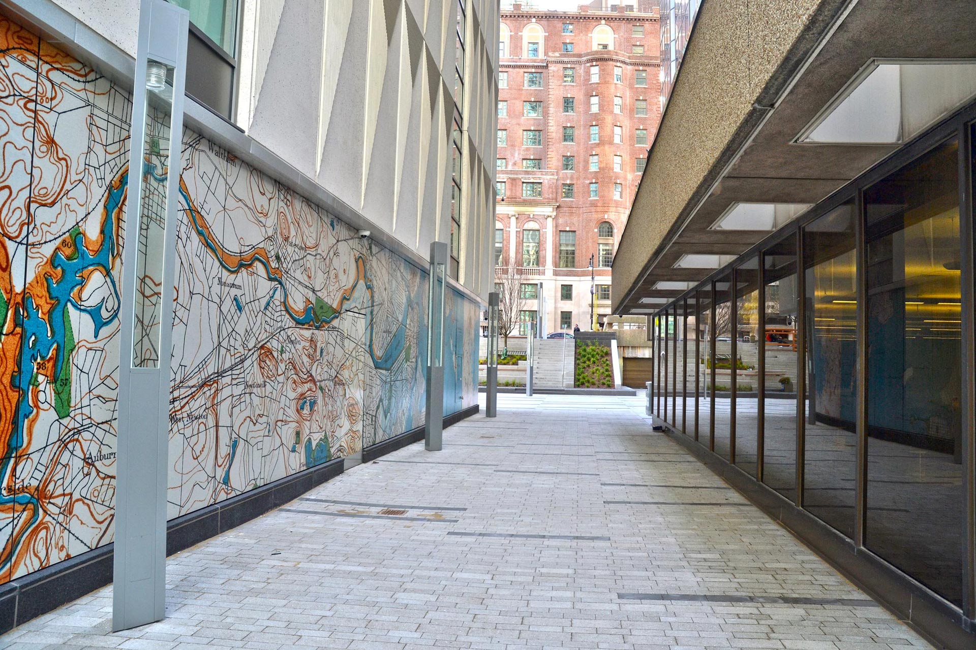 萨福克大学 Roemer Plaza-4