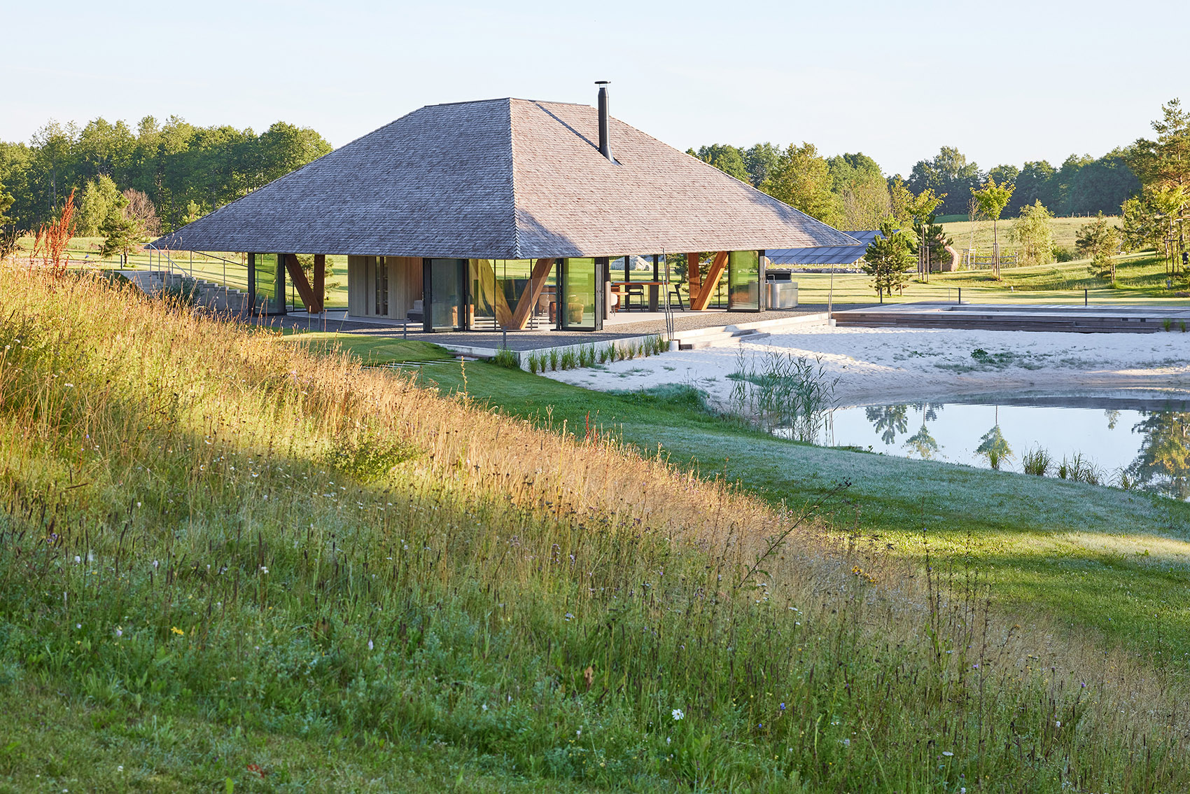 池畔小屋丨立陶宛丨HEIMA architects-41