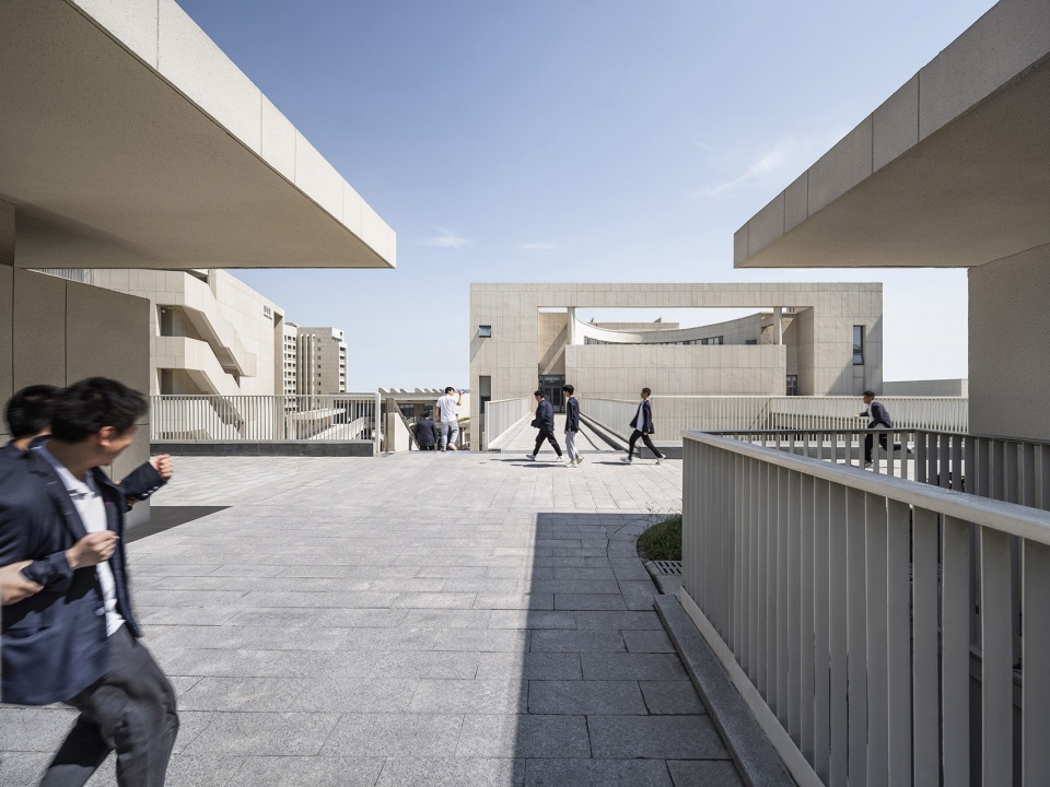 江苏省靖江高级中学新校区丨中国江苏丨江苏中锐华东建筑设计研究院有限公司荣朝晖工作室-143