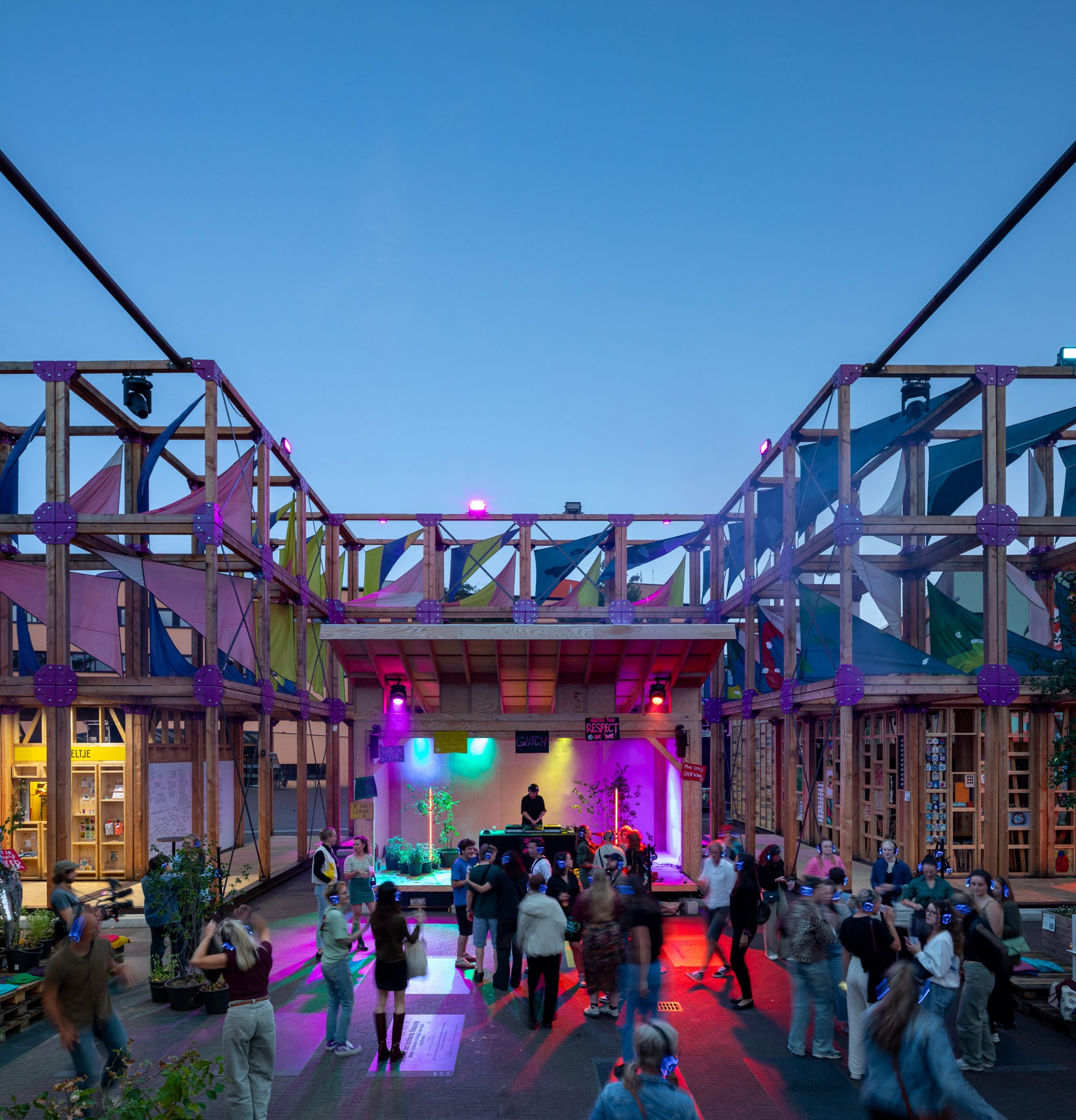 Bouwurk临时场馆丨荷兰吕伐登丨Overtreders W-30