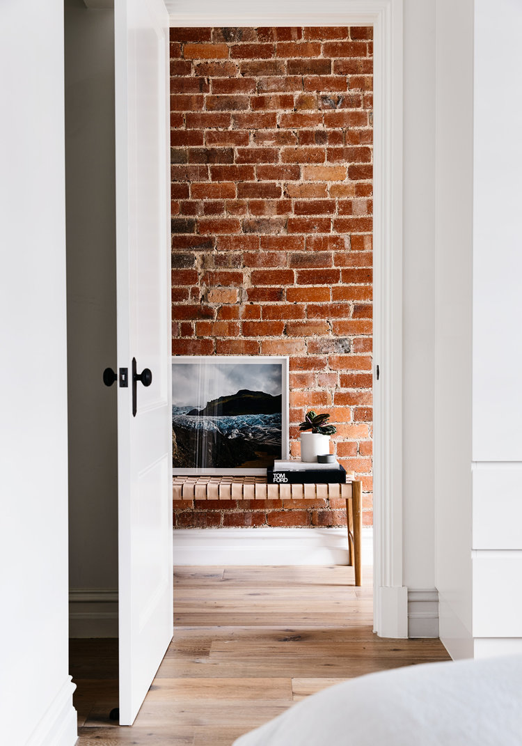 BARNABY LANE Simone Haag-1