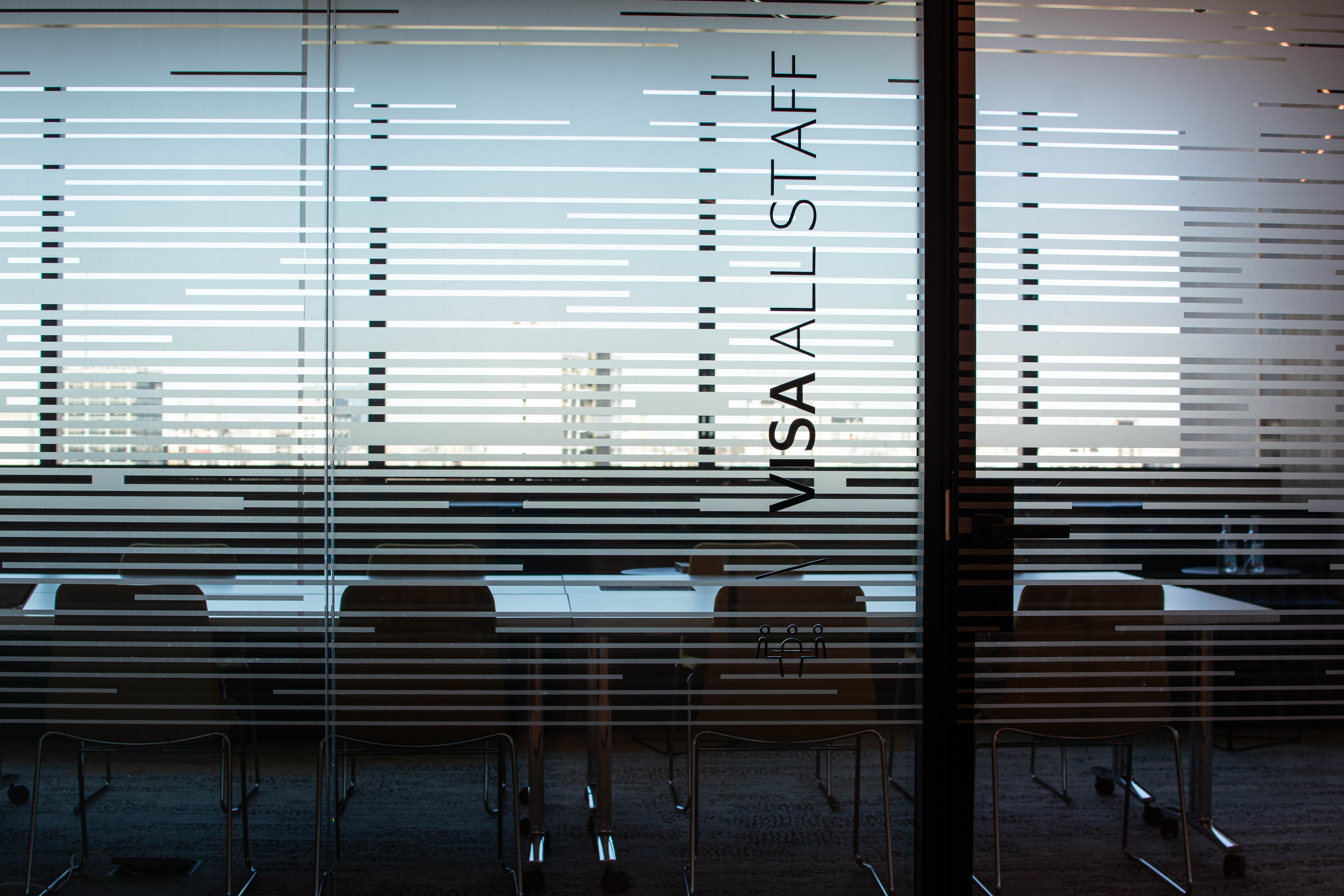 VISA 阿根廷办公室环境标识设计丨Inplace-46