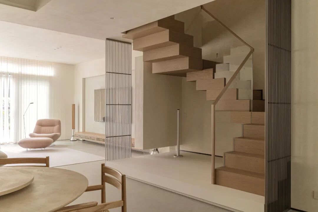 BENSONDESIGN原创设计丨400㎡被自然环绕的极简别墅-59