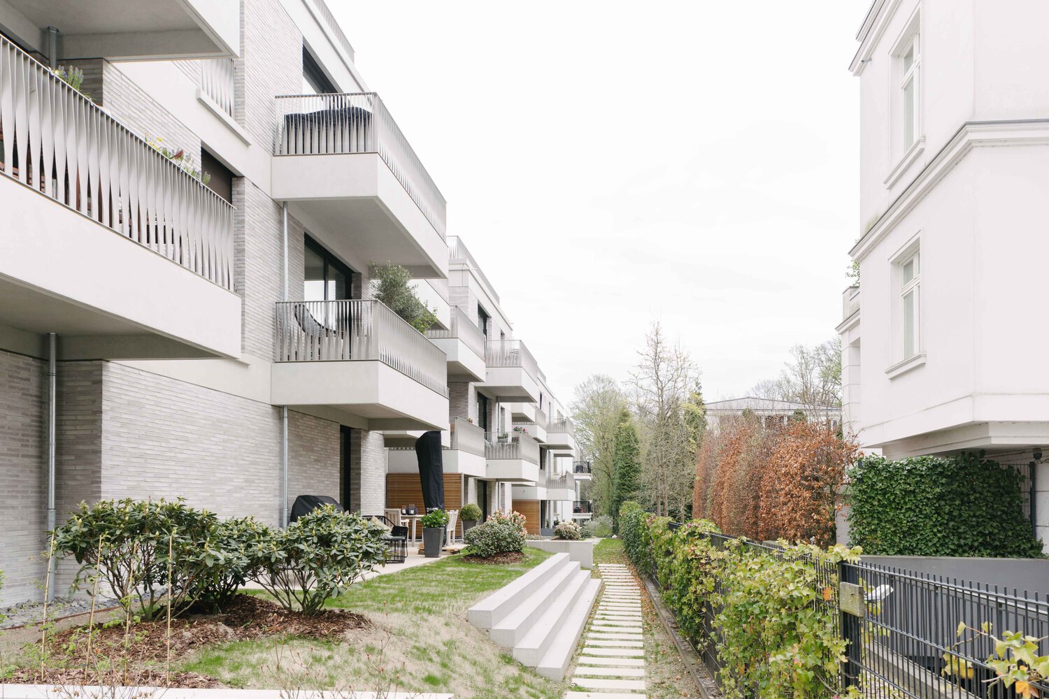 汉堡 Alster 河畔的现代“Alsterterrassen”建筑丨德国汉堡丨blrm Architekt*innen-14