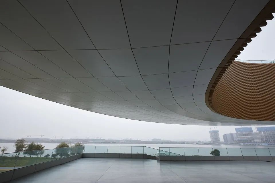 龙湖公共艺术中心丨中国郑州丨STUDIO A+-34