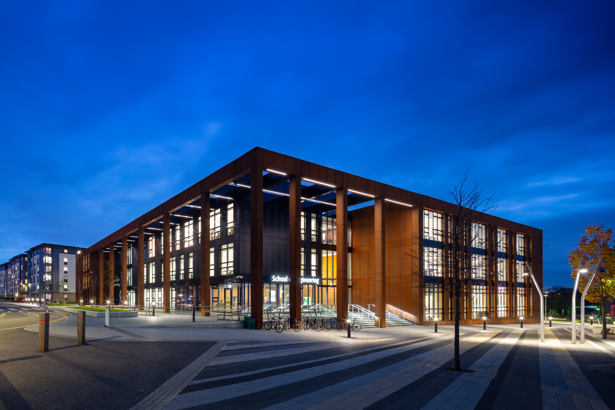 英国布里斯托大学工程学院丨AHR-41