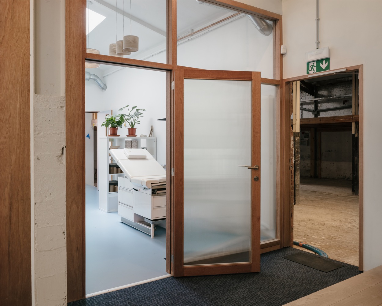 比利时湖畔医疗中心-19