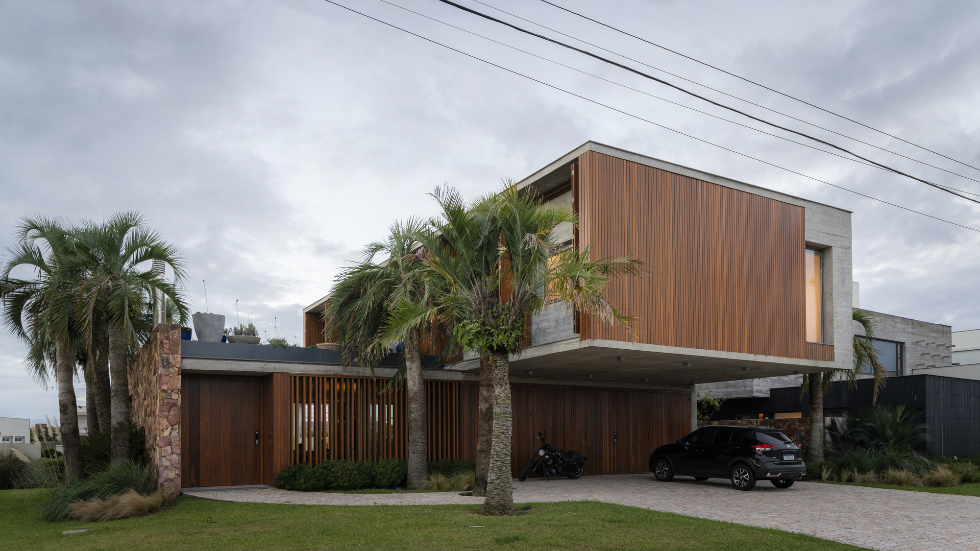 LSG #DM 住宅 | 混凝土棱镜与玻璃空间的互动-46