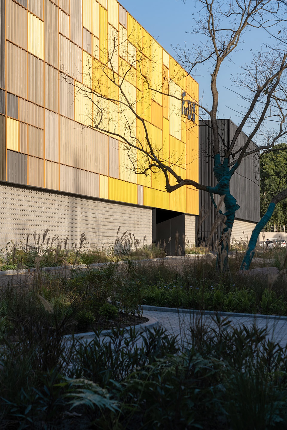 杭州福邸仓库改造,色彩斑斓的工业风设计-67