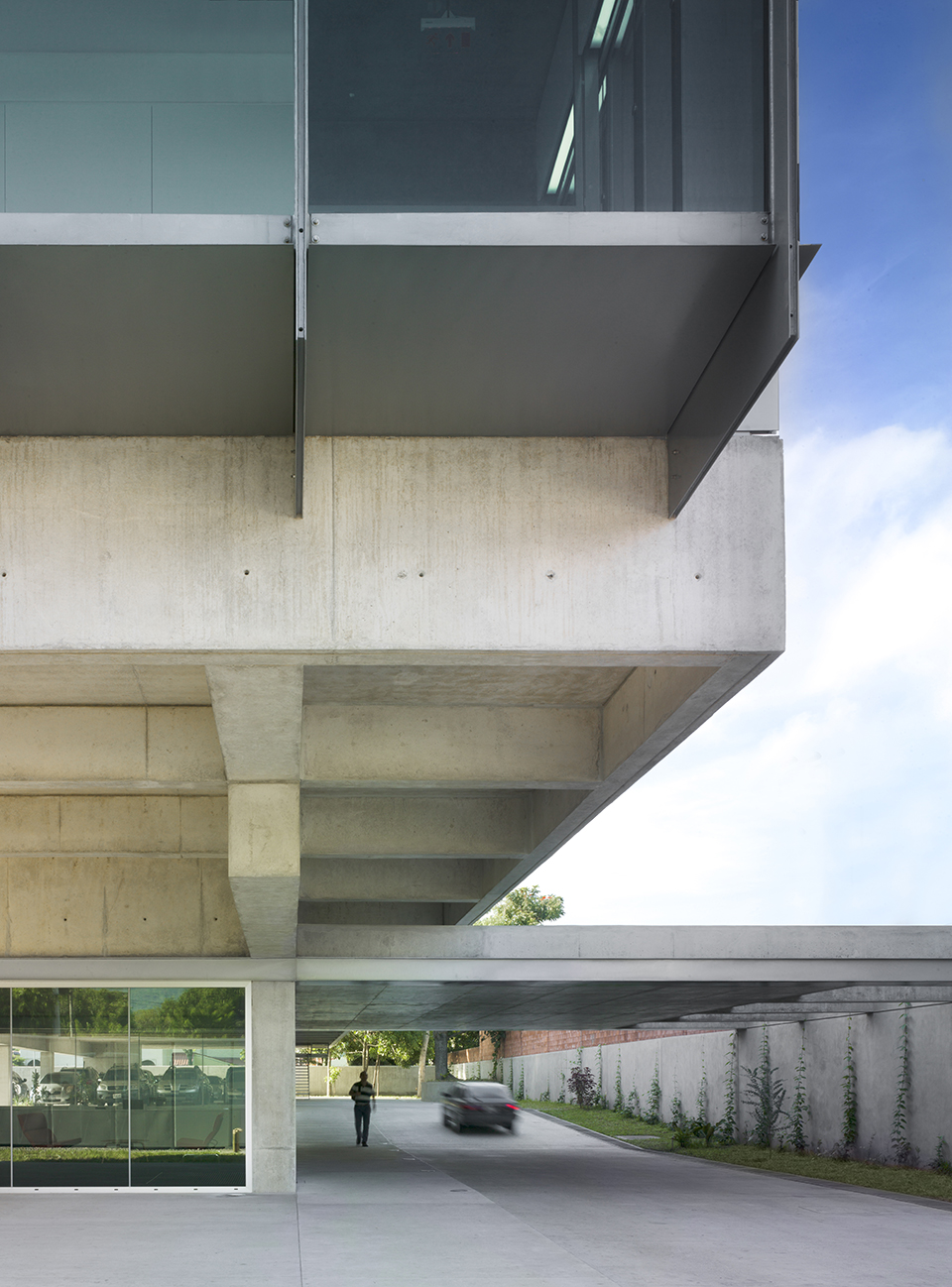 Puma萨尔瓦多能源总部 / RUIZ PARDO – NEBREDA-11