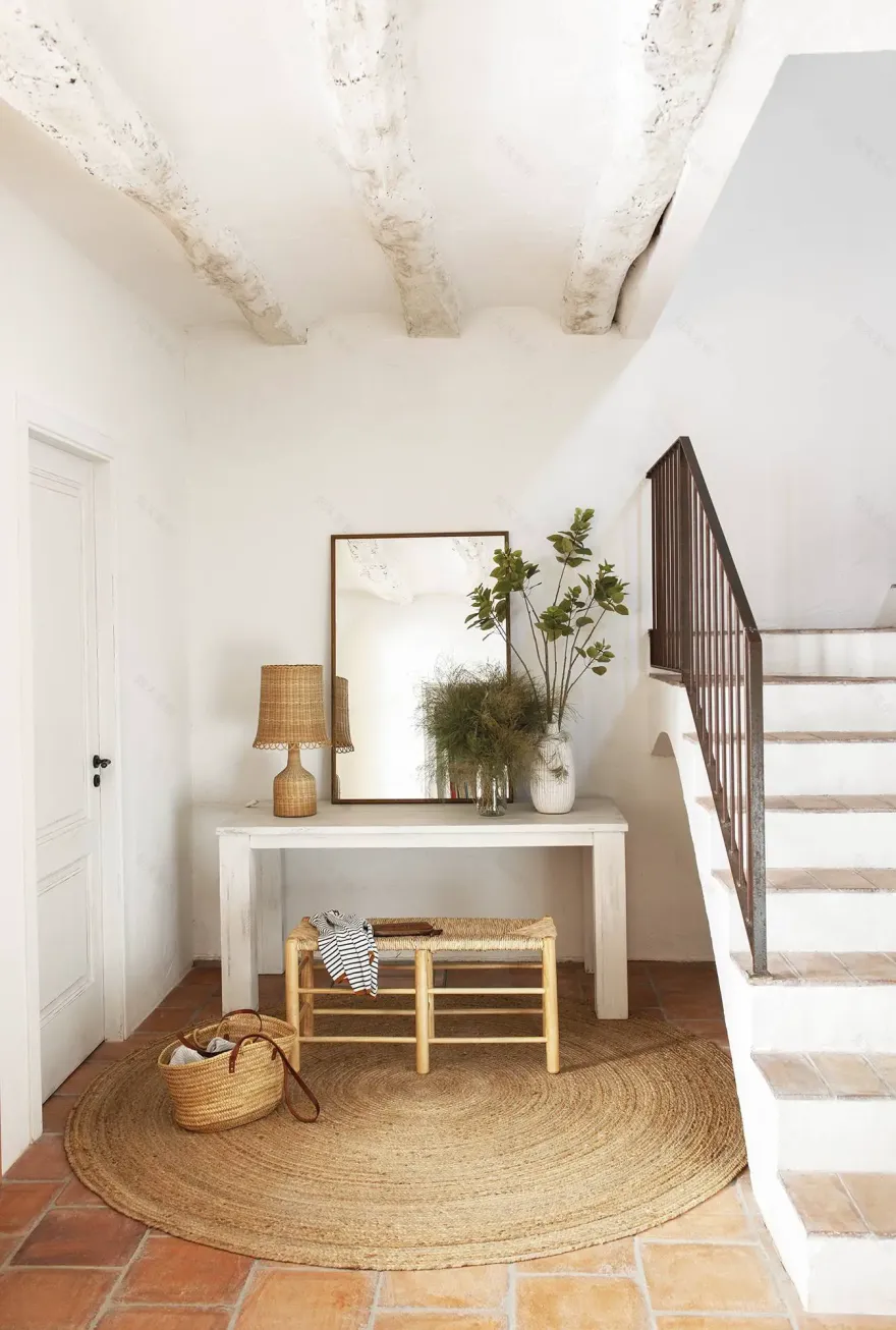 巴塞罗那古城,自然极简风别墅改造-5