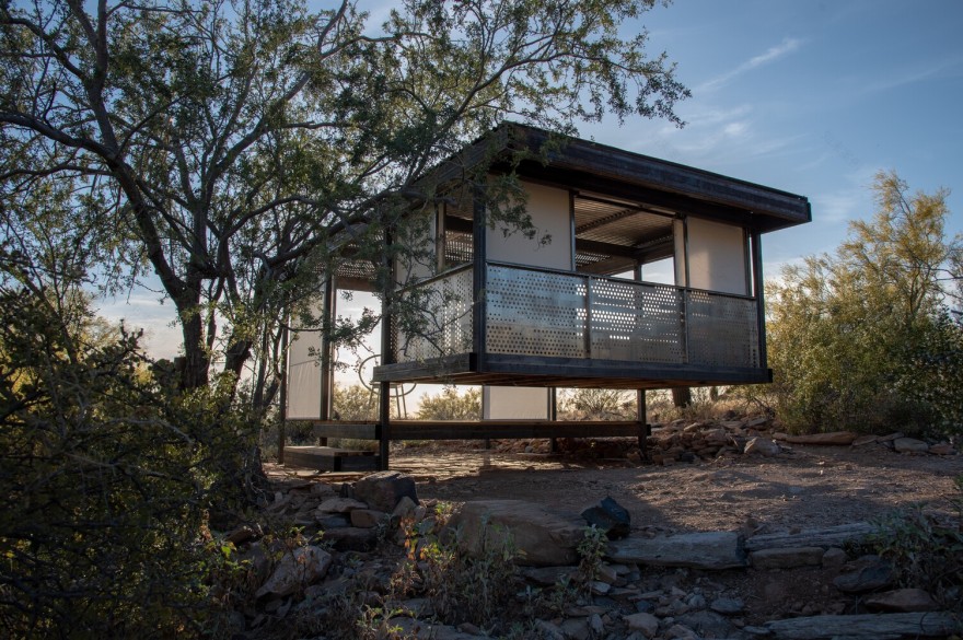 悬浮沙漠的灵动居所·泰勒·博德的“The Loft”丨美国丨Taylor Bode-8