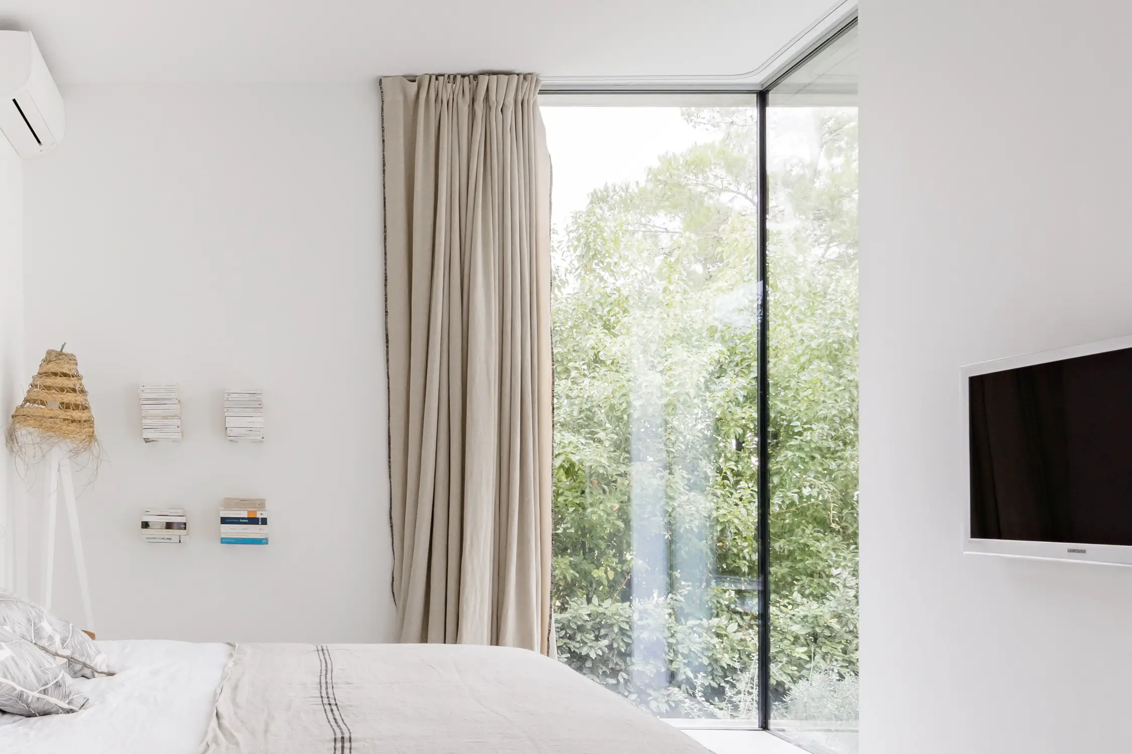 法式别墅设计，完美融合自然景观-26