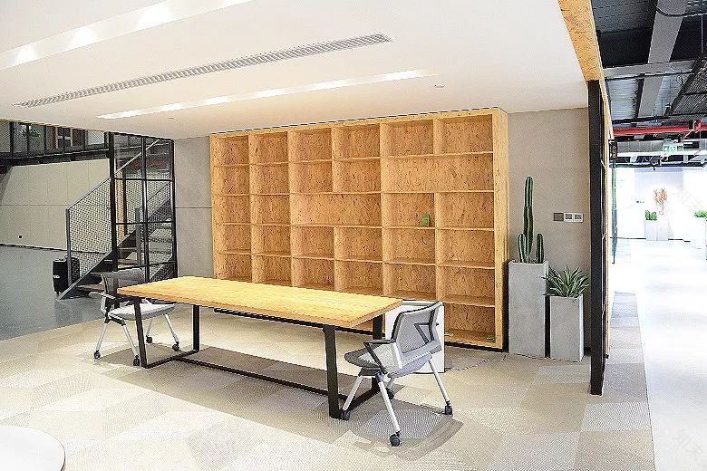 新时代•新征程 | 是办公室还是创意园?看看别人家的总部!-52