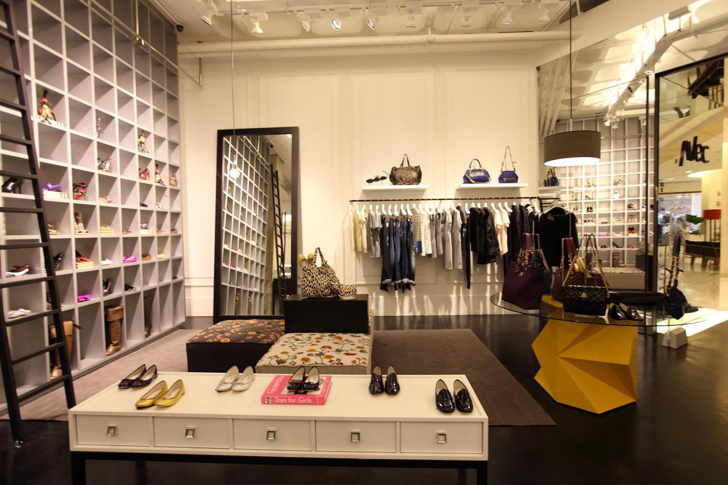 女性时尚店设计-10