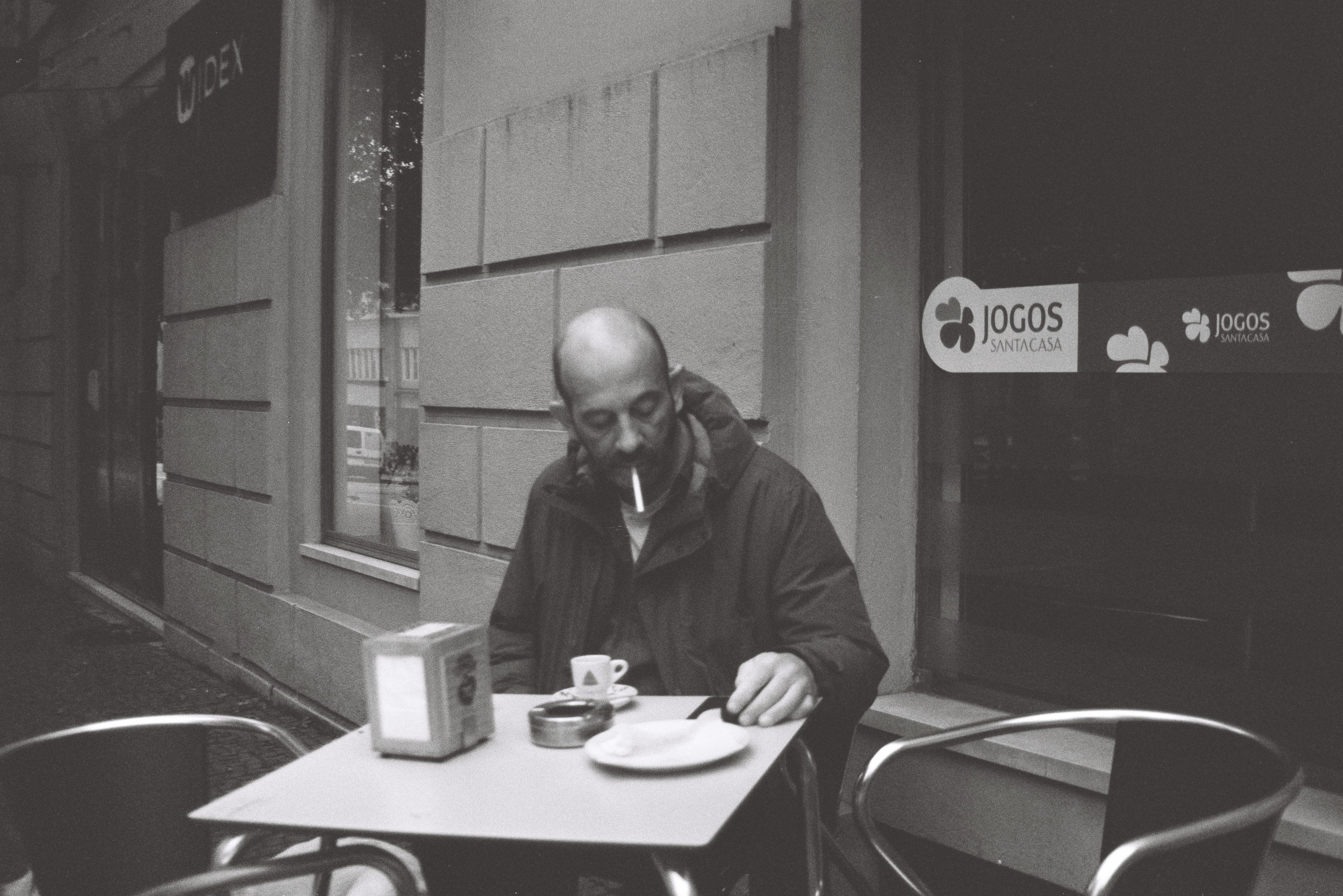 STREET PHOTOGRAPHY - 10 / PORTO-1