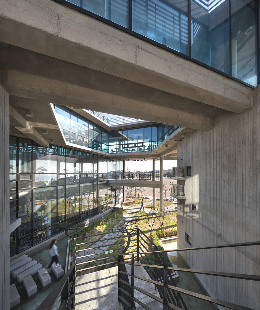 韩国日出之城的五边形商业建筑-39