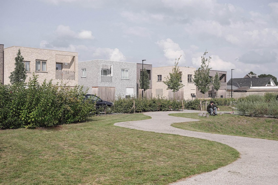 比利时代瑟尔社会住宅 | 共享、集体生活的创新设计-19