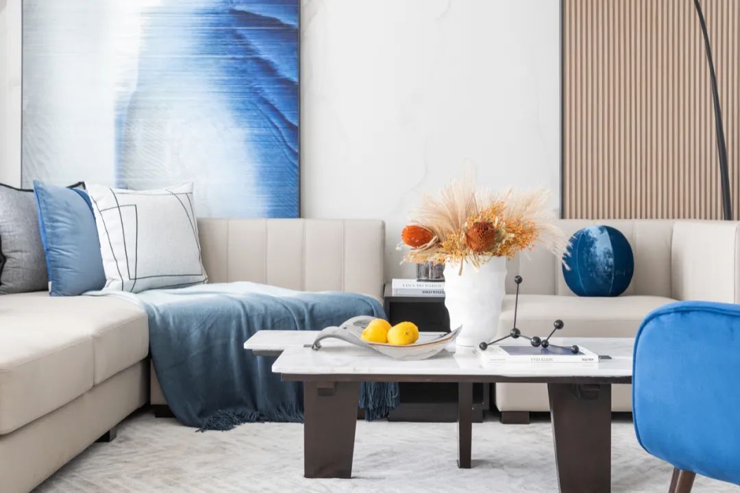 经典蓝的永恒魅力，打造现代生活空间-15