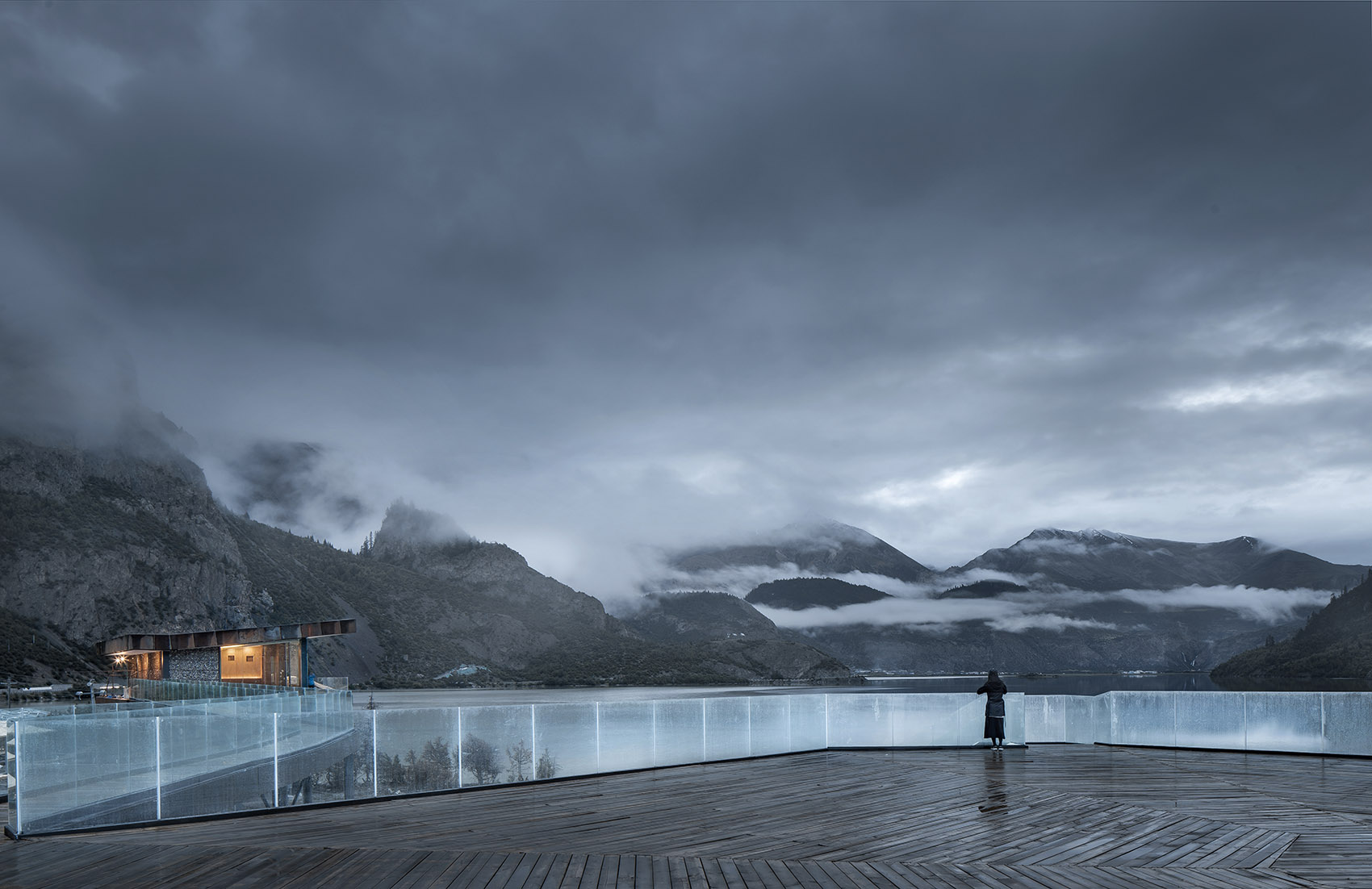 然乌湖国际自驾与房车营地，西藏 / 小隐建筑-56