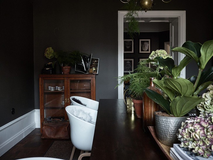 Stockholm 历史底蕴的暗色调公寓 (83 平米)-4