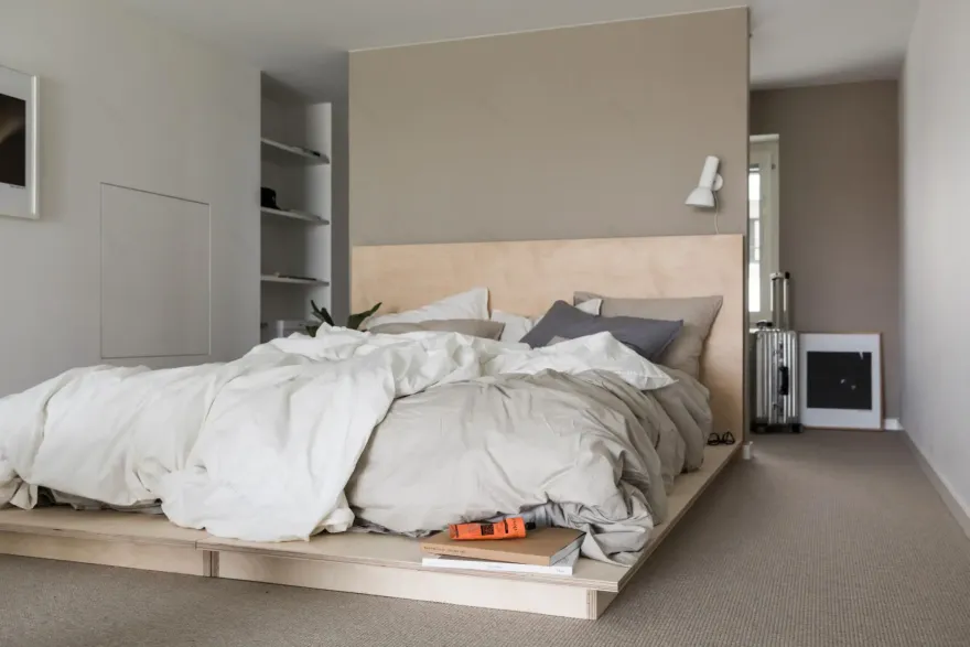 35 平米小公寓,混凝土与轻木打造开阔空间-8