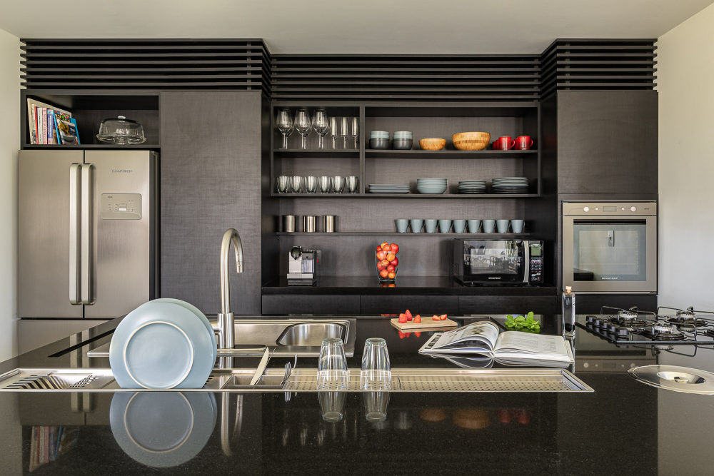 巴西简约住宅设计,展现混凝土与光影之美-28