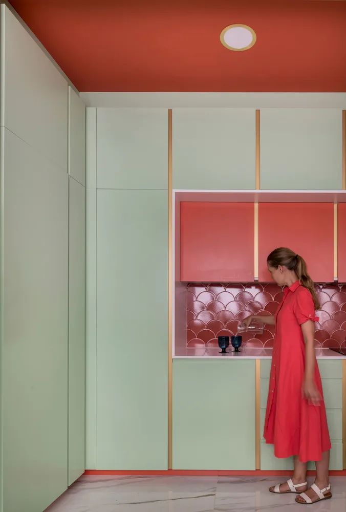 色彩斑斓的 55㎡公寓丨西班牙马德里丨OOIIO 建筑团队-30